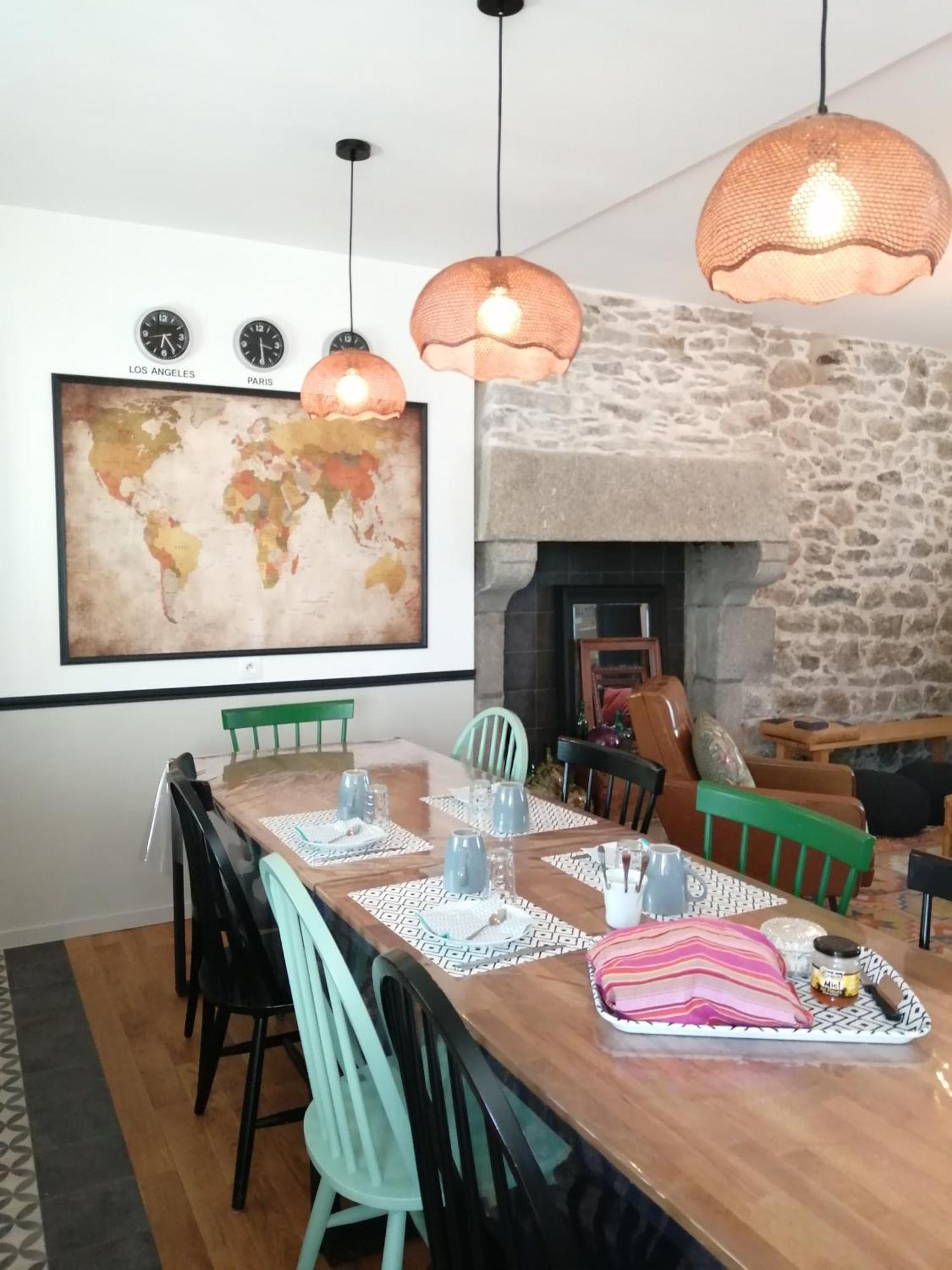 Le Quai 18 Bed and Breakfast Lesneven Exteriör bild