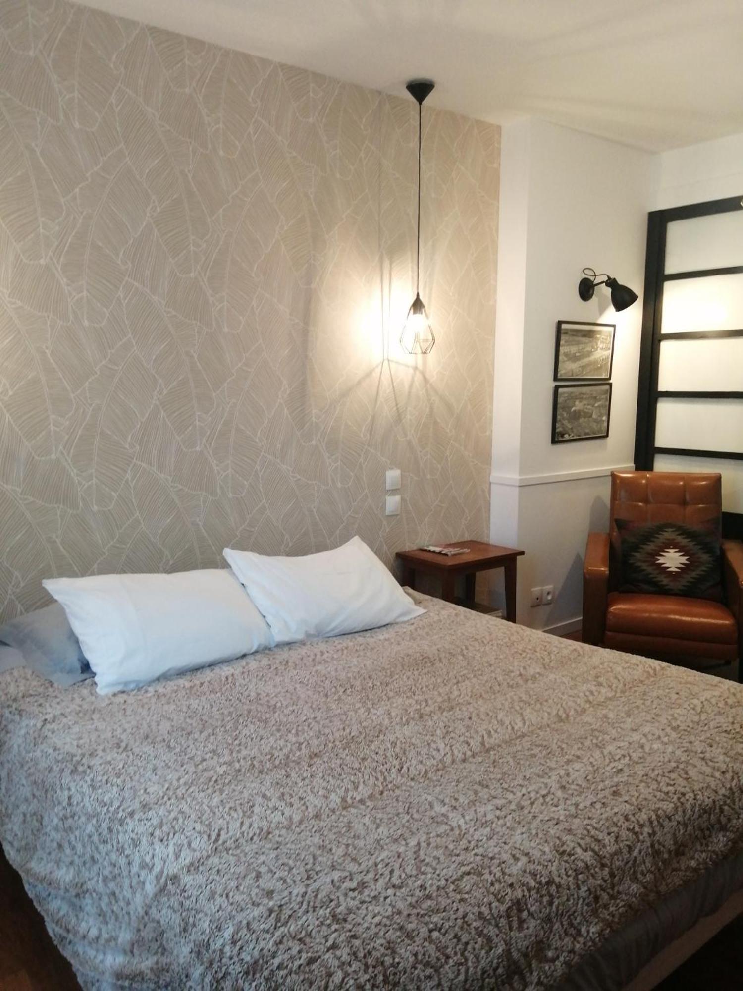 Le Quai 18 Bed and Breakfast Lesneven Exteriör bild